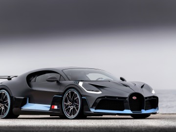 Bugatti - Sześć samochodów za 35 mln dolarów